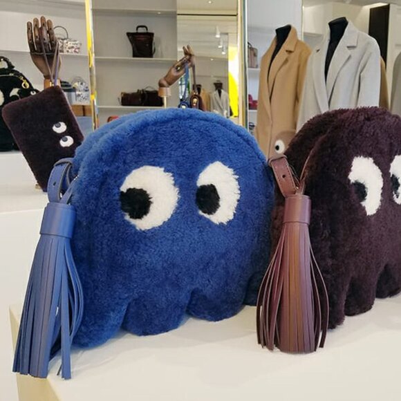 RARE✨ Anya Hindmarch Pac-Man Ghost Crossbody Bag Shearling Blue - Picture 1 of 3
